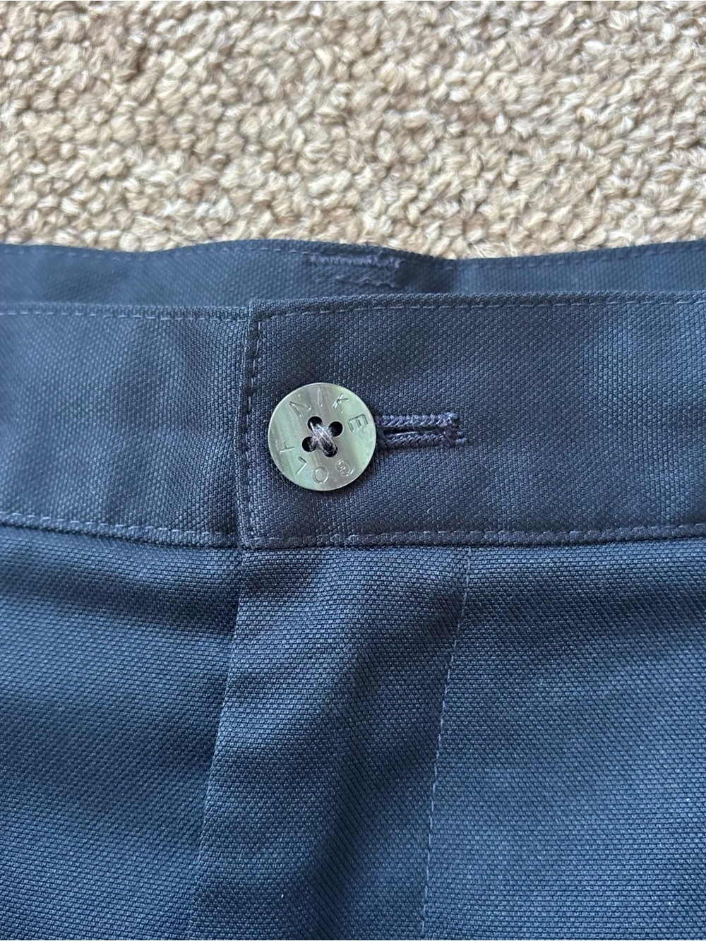 Nike Golf Shorts Size 42 - Picture 3 of 8